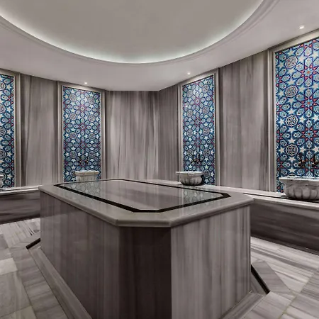 Ramada Encore By Wyndham Basin Express فندق اسطنبول