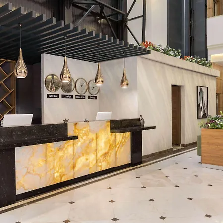 Hotel Ramada Encore By Wyndham Basin Express 4*