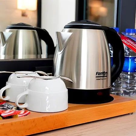 Ramada Encore By Wyndham Basin Express 4*