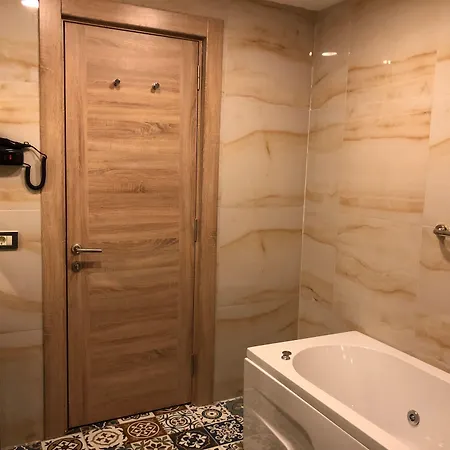 Ramada Encore By Wyndham Basin Express