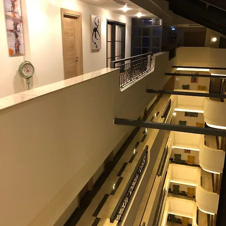 Hotel Ramada Encore By Wyndham Basin Express