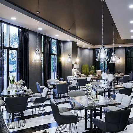 Ramada Encore By Wyndham Basin Express 4* איסטמבול