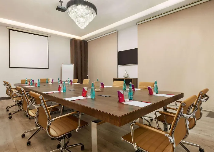 Ramada Encore By Wyndham Basin Express Istanbul