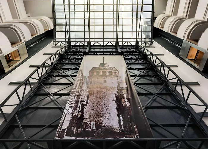 Ramada Encore By Wyndham Basin Express 4*