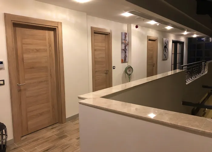 Hotel Ramada Encore By Wyndham Basin Express 4*