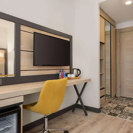 Hotel Ramada Encore By Wyndham Basin Express