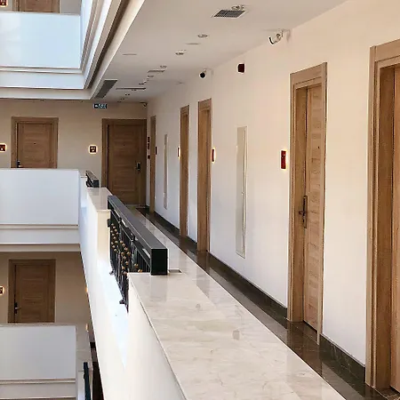 Hotel Ramada Encore By Wyndham Basin Express Estambul